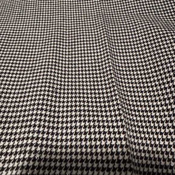 Black and white herringbone pattern pant. - Picture 3 of 5